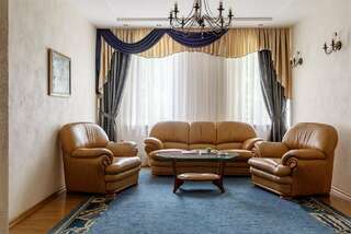 Гостиница Платан Краснодар «Люкс-бизнес» трехкомнатный-6