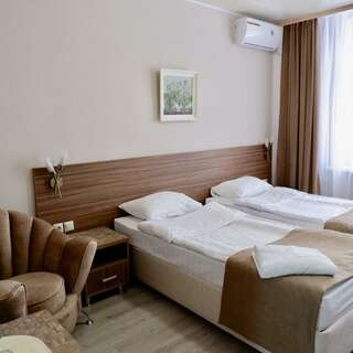 Гостиница Платан Краснодар Комфорт (2 раздельные кровати)-2