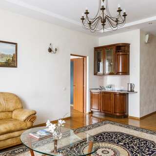 Гостиница Платан Краснодар Люкс-Семейный 3-комнатный-5