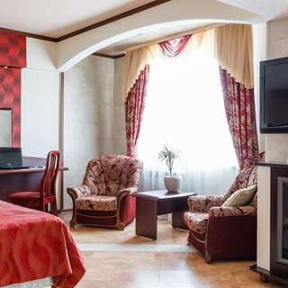 Гостиница Платан Краснодар Люкс двухкомнатный-4