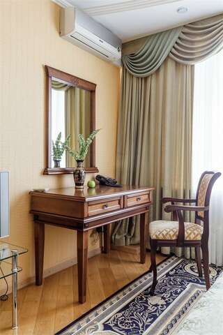 Гостиница Платан Краснодар Двухкомнатный "Люкс"-2