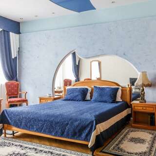 Гостиница Платан Краснодар Люкс-Семейный 3-комнатный-1