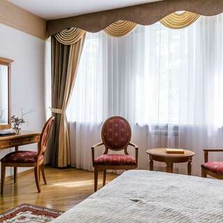 Гостиница Платан Краснодар Люкс-Бизнес трехкомнатный-8