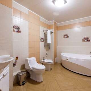 Гостиница Платан Краснодар Люкс двухкомнатный-5