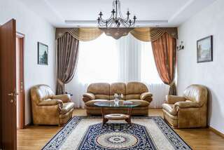 Гостиница Платан Краснодар "Люкс семейный" трехкомнатный-2