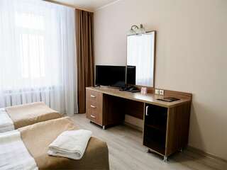 Гостиница Платан Краснодар "КОМФОРТ" (Две раздельные кровати)-2