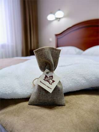 Гостиница Платан Краснодар "КОМФОРТ" (Двуспальная кровать)-8