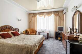 Гостиница Платан Краснодар "КОМФОРТ" (Двуспальная кровать)-1